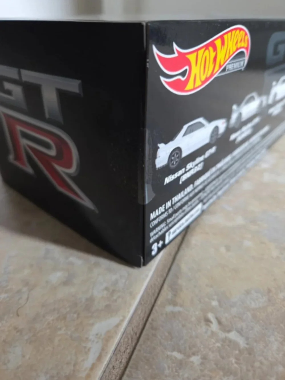 Hotwheels Premium Nissan GTR Skyline set